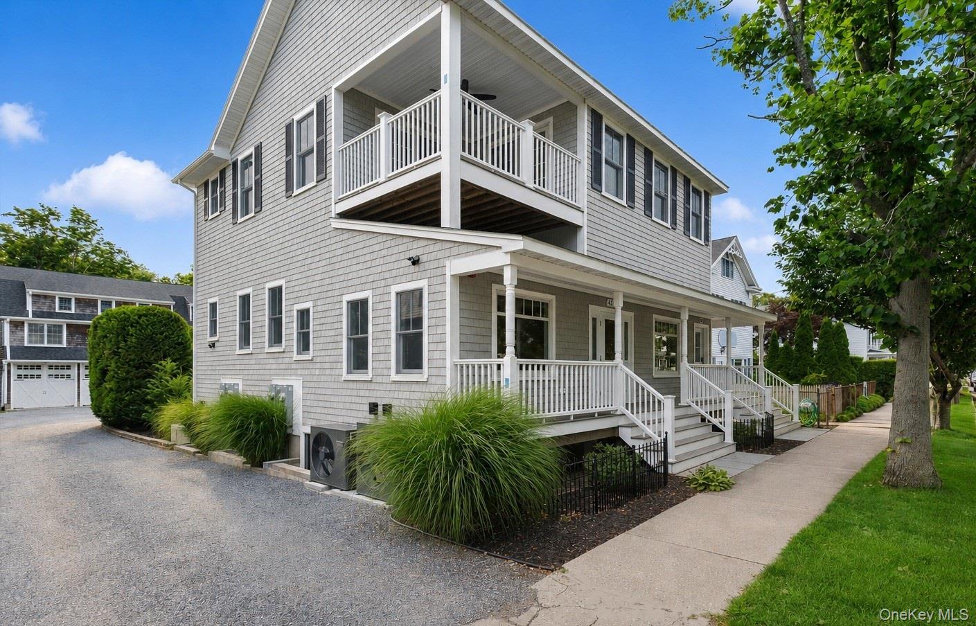 413 1st Street Property Photo 1