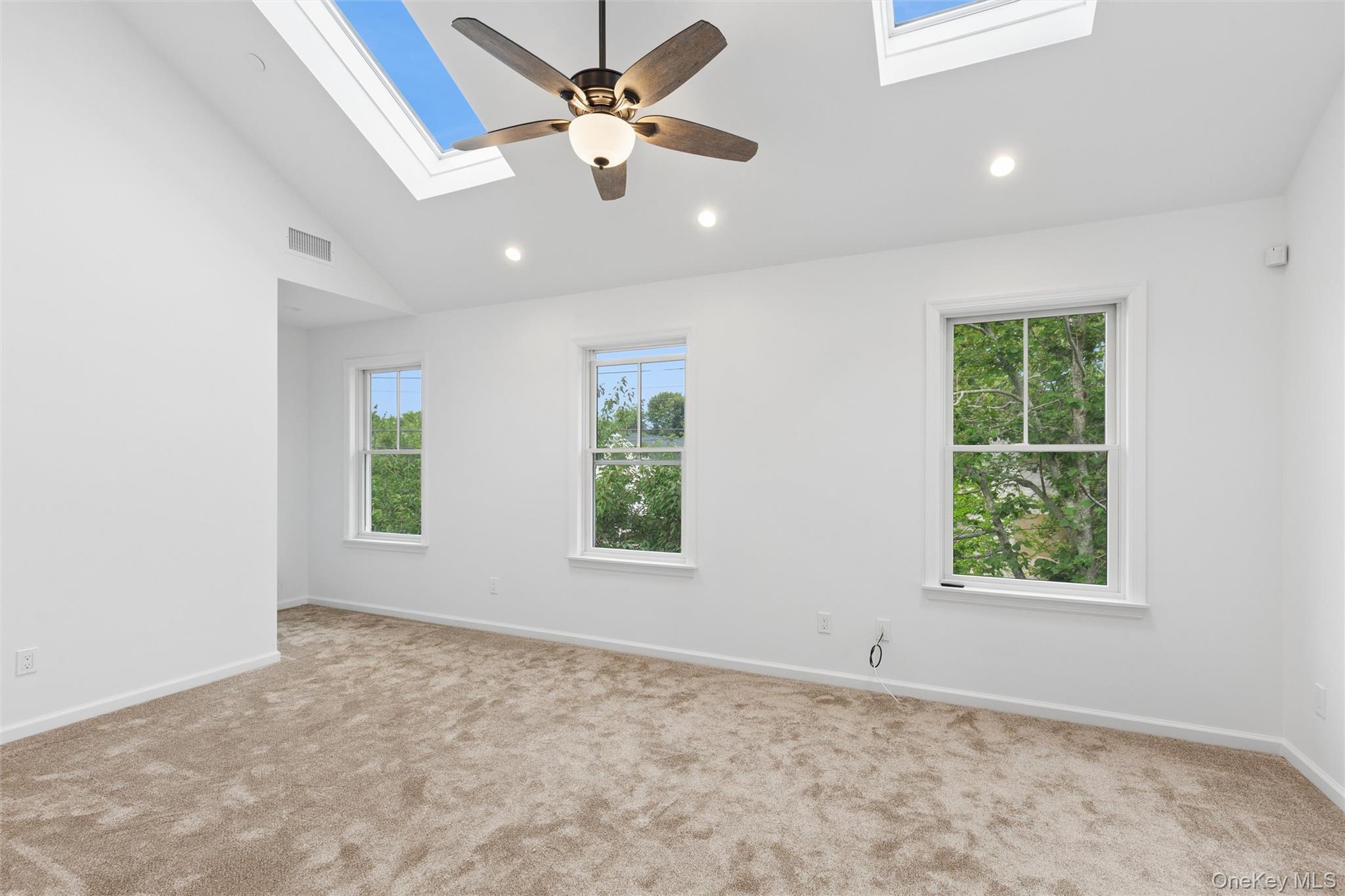 413 1st Street Property Photo 5