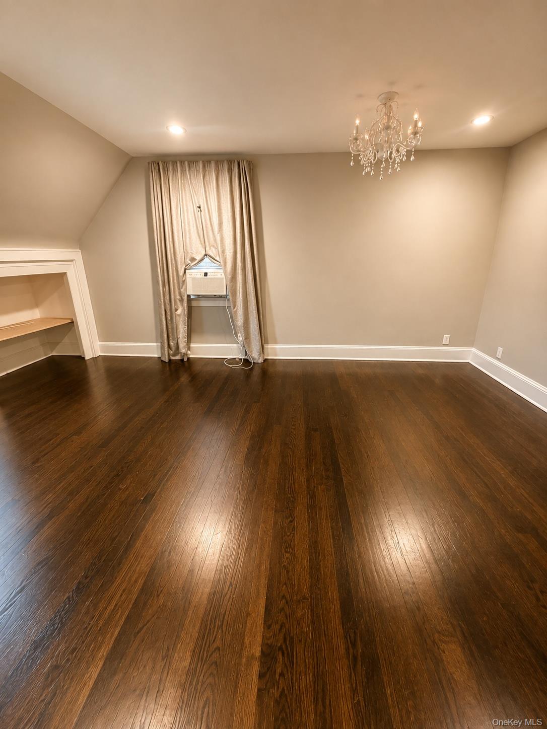 2100 Hillside Avenue Property Photo 8