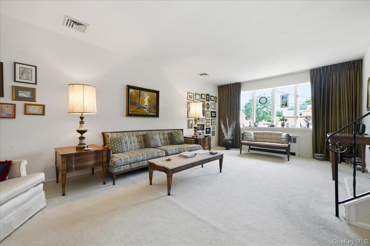 1981 Lenox Avenue Property Photo 10