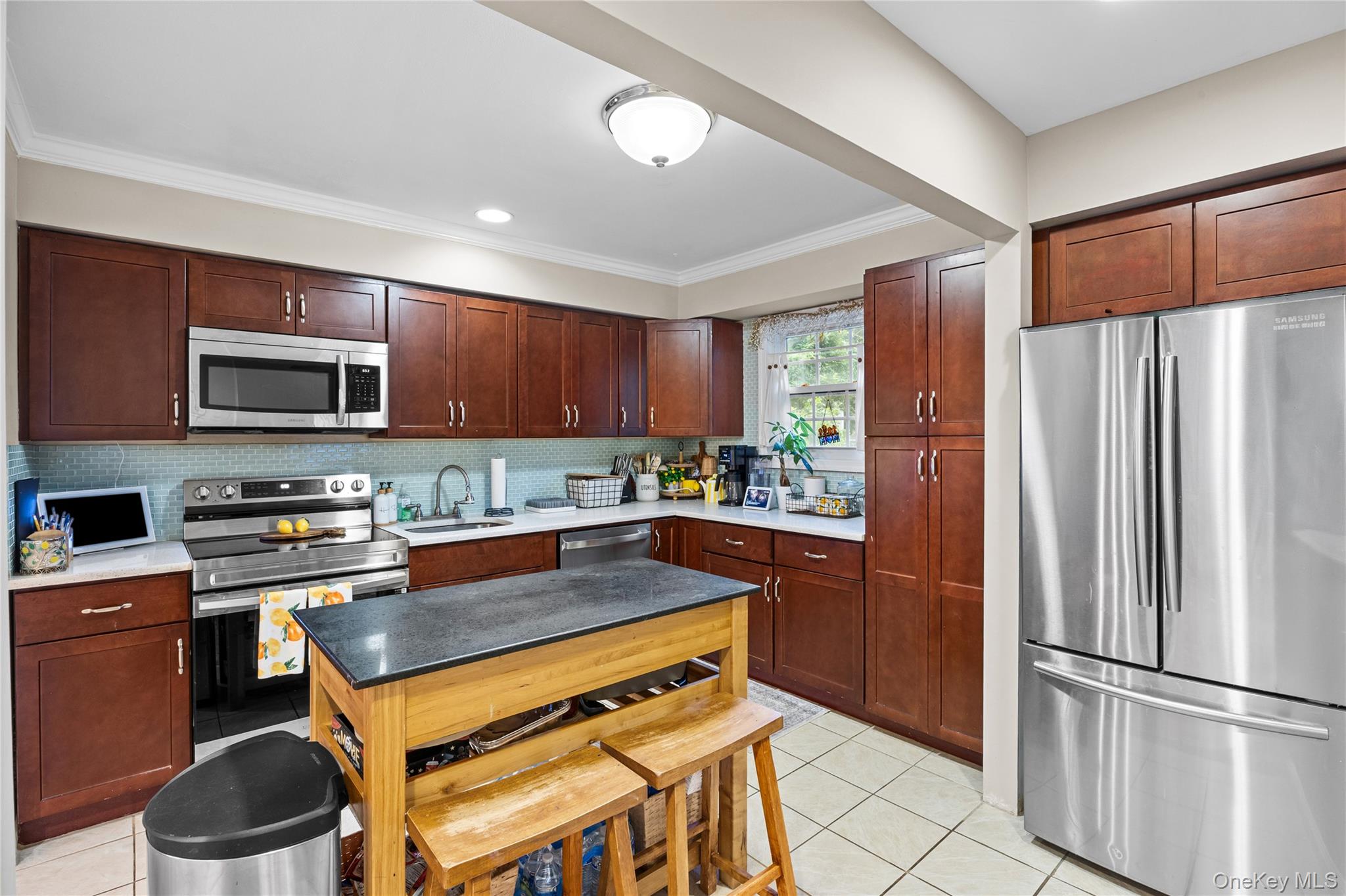 33 Manhasset Road Property Photo 10