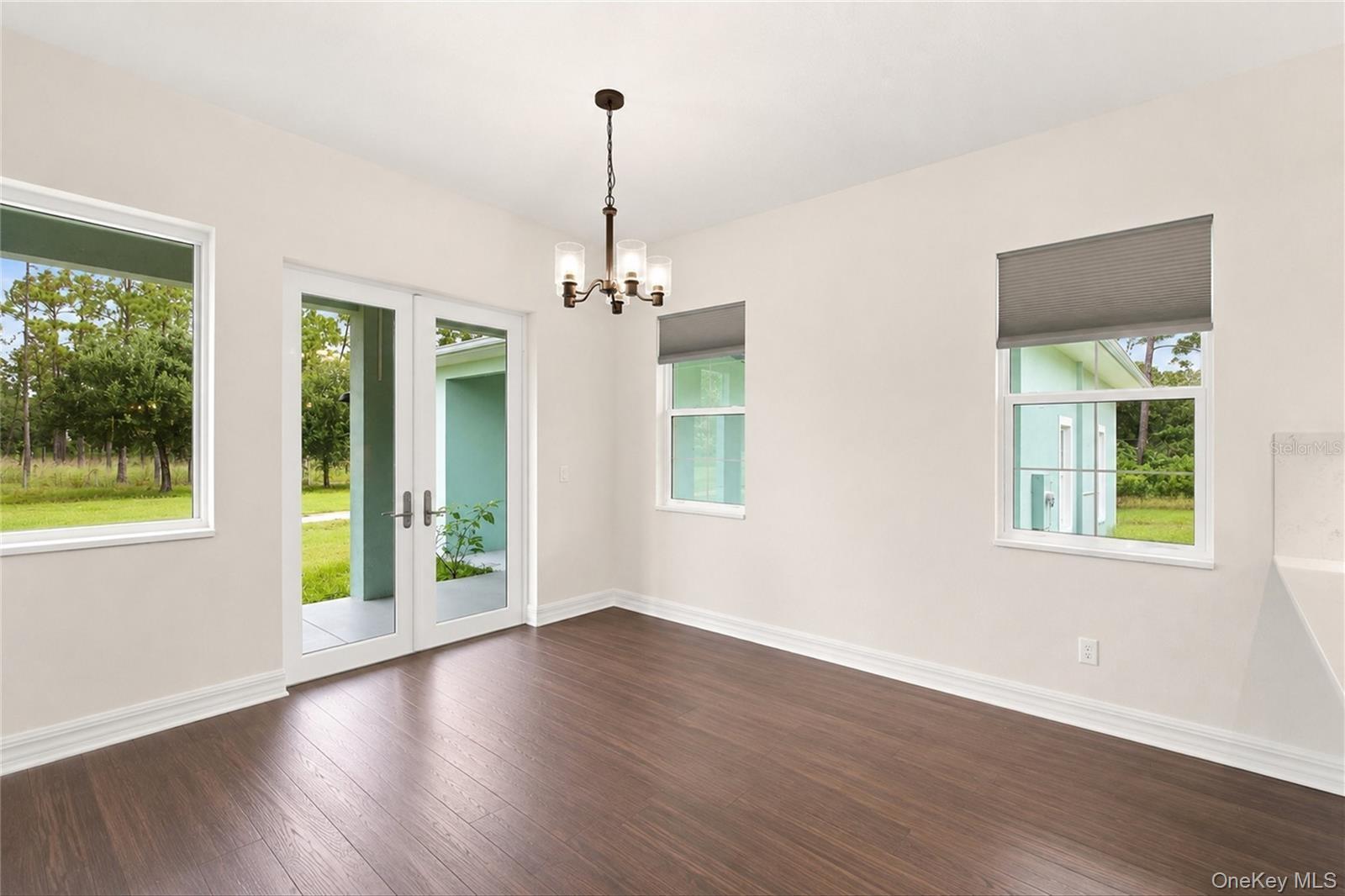8146 Tropicaire Property Photo 7