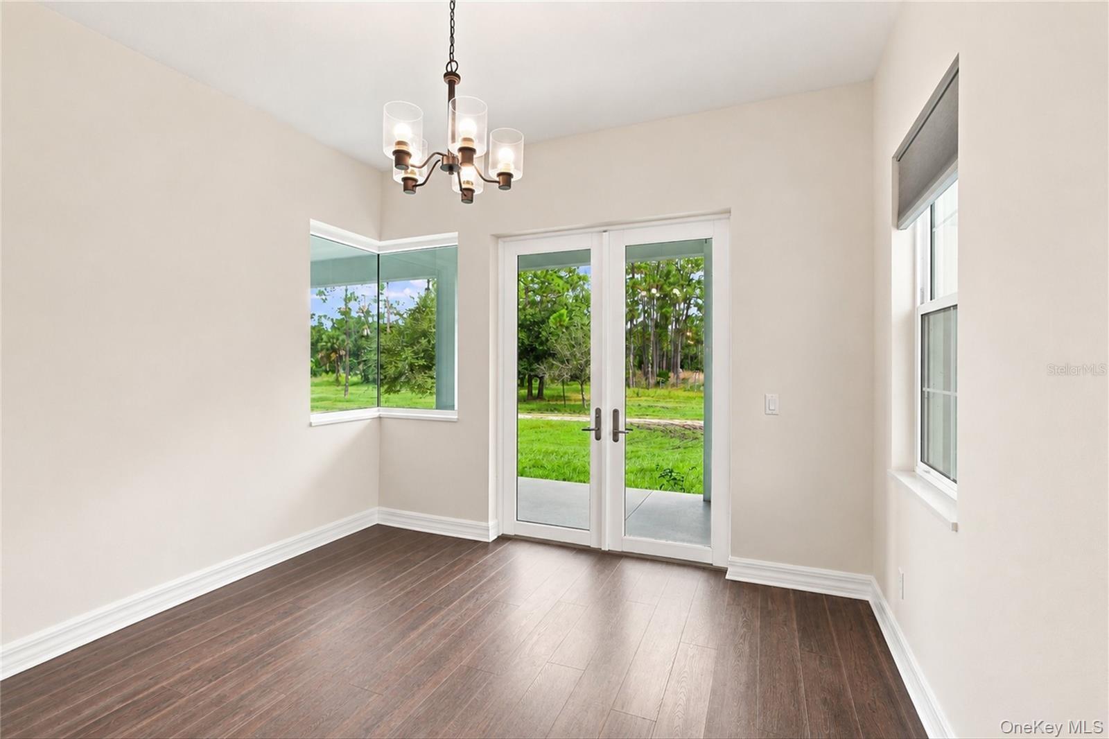 8146 Tropicaire Property Photo 8
