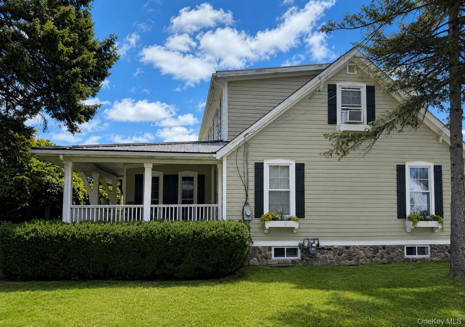 15 Esopus Avenue Property Photo 4