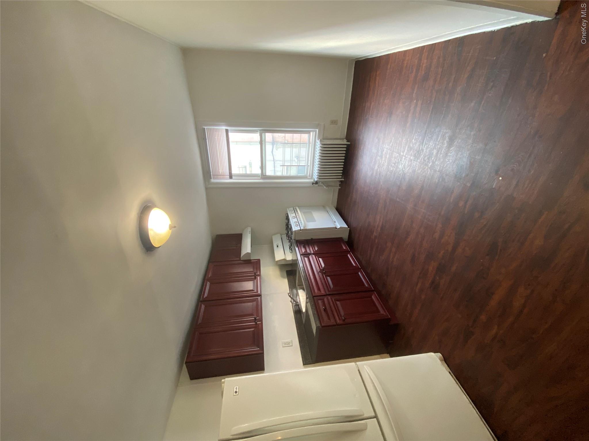 6728 FOREST AVE Property Photo 1