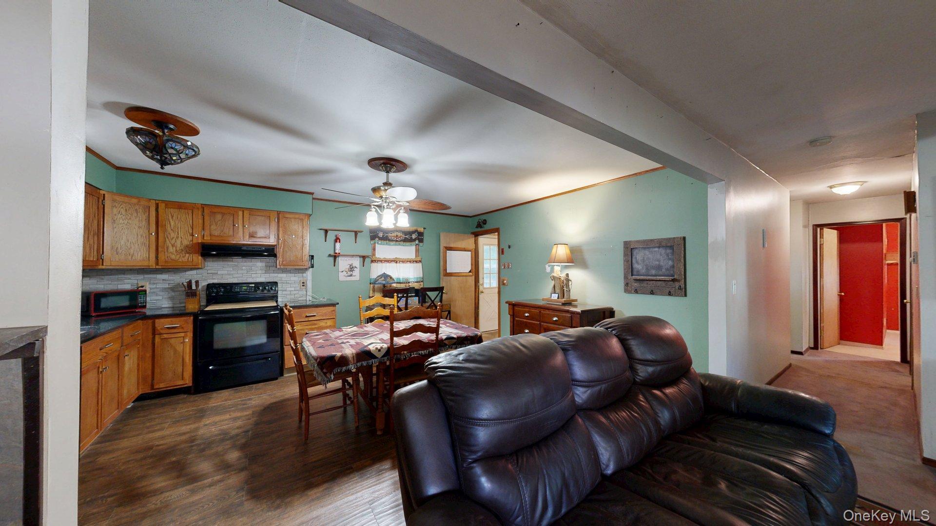 391 Starlight Drive Property Photo 4