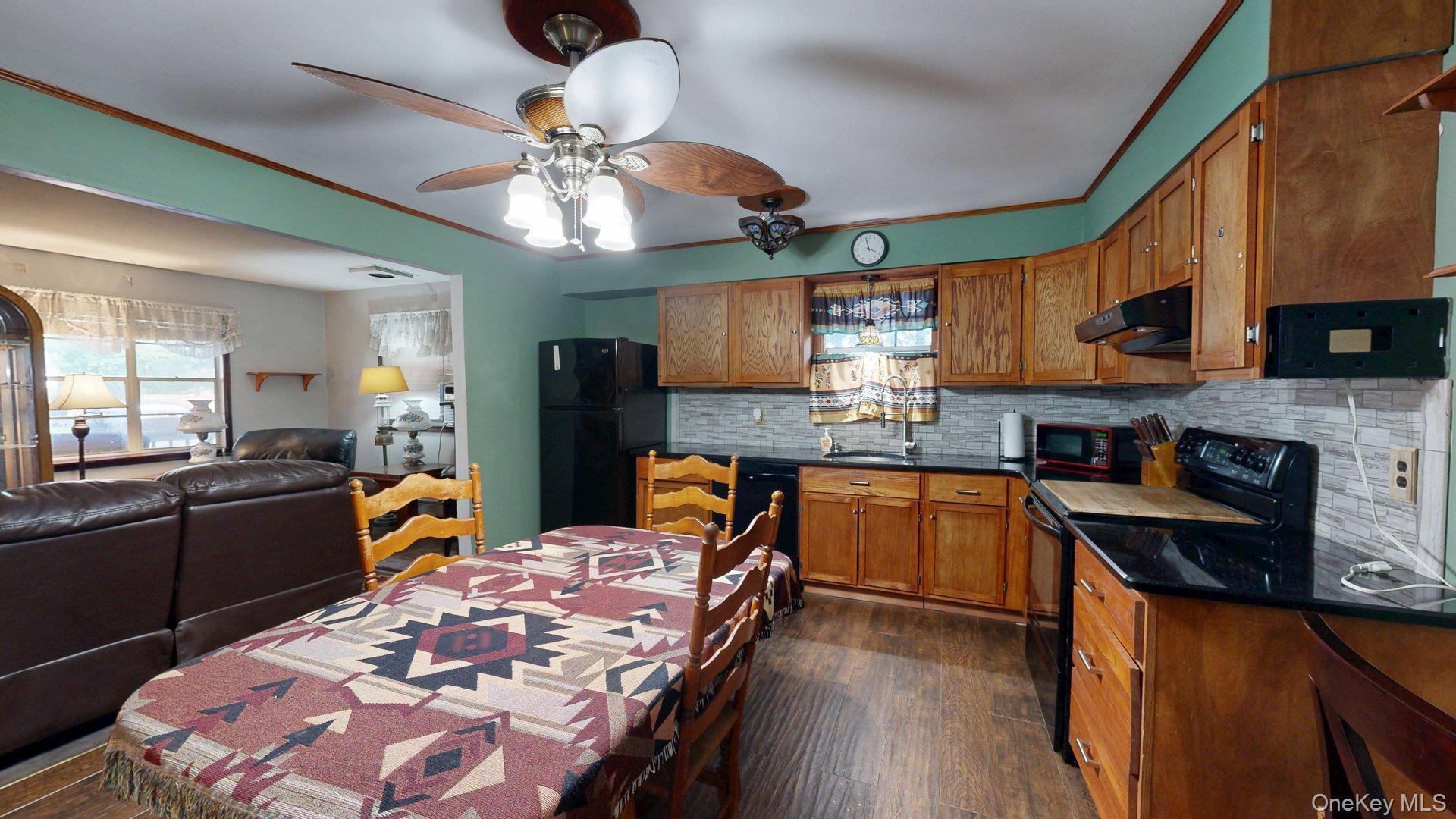 391 Starlight Drive Property Photo 9