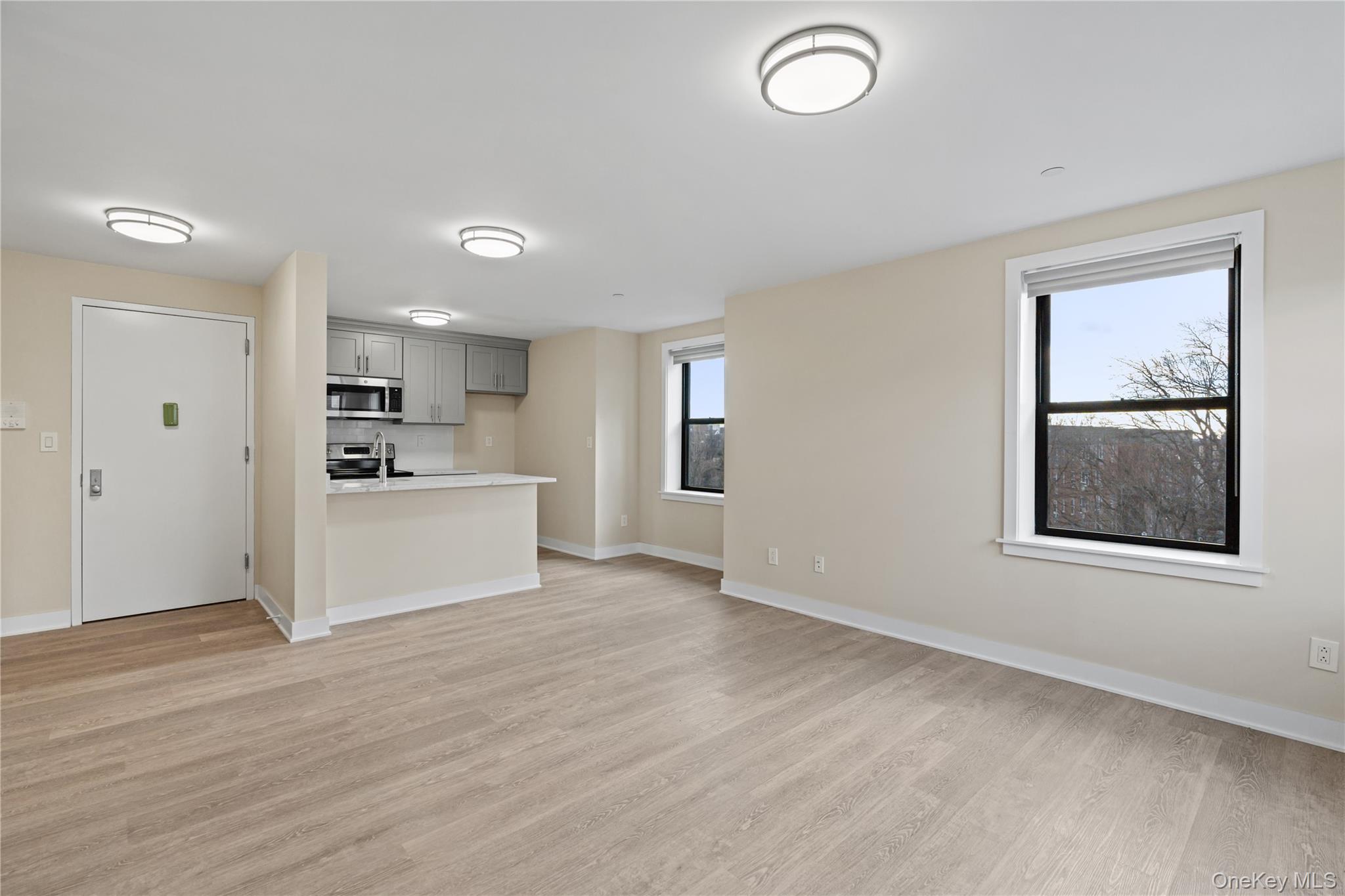 135 Wakefield Avenue 401 Property Photo 2