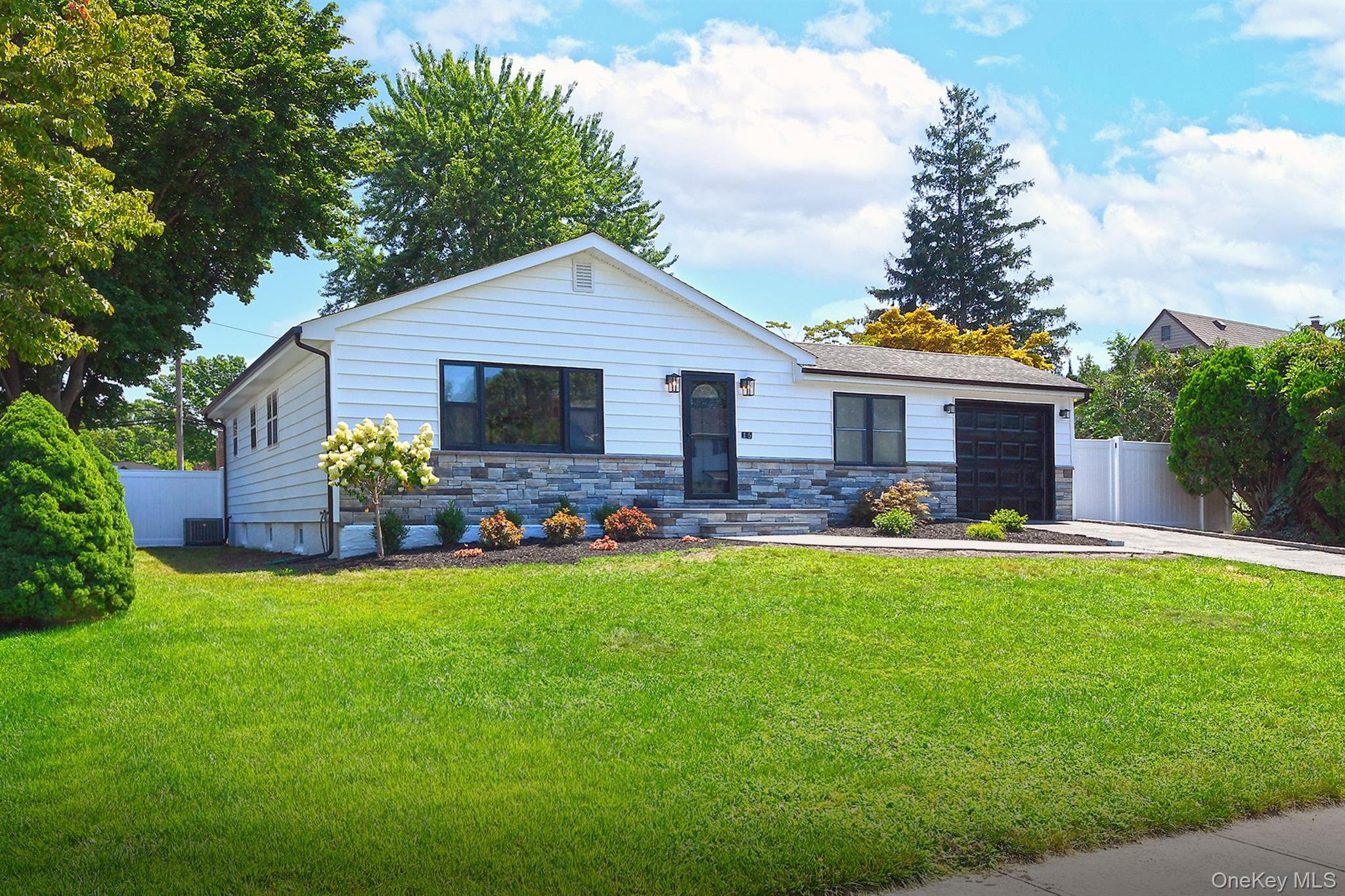 15 Parkview Drive Property Photo 3