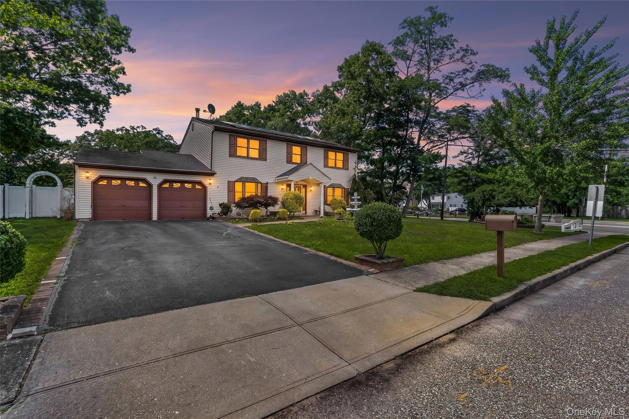 4 Winding Lane Property Photo 1