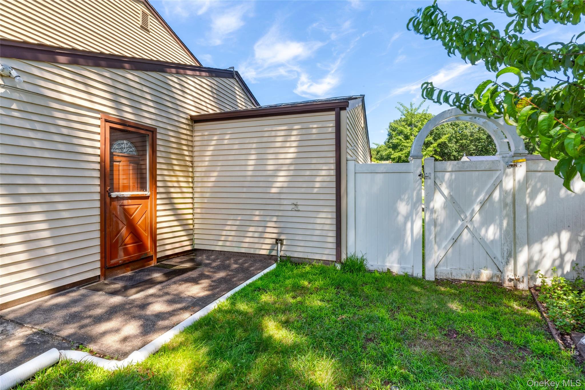4 Winding Lane Property Photo 34