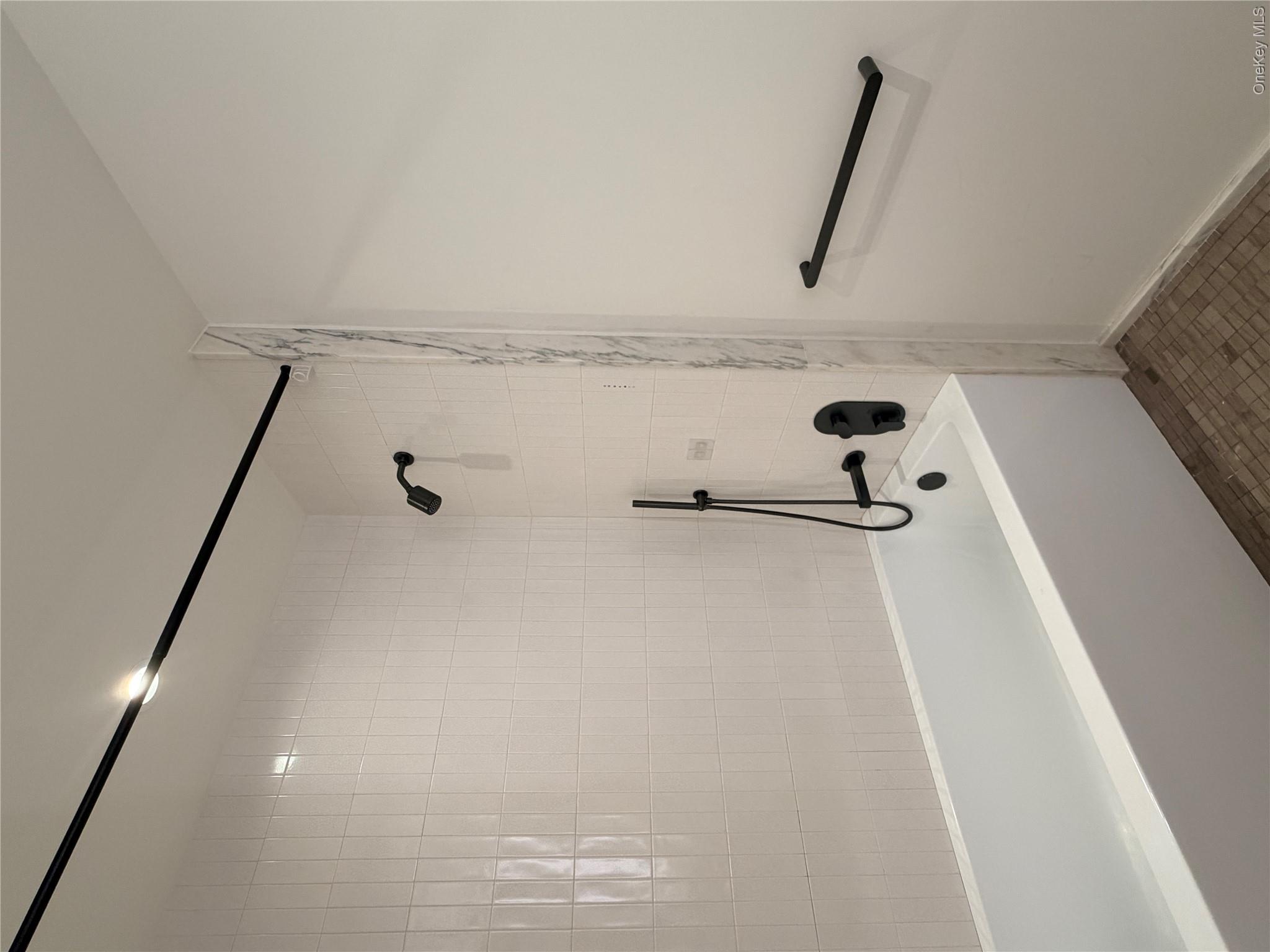 543 W 122nd Street 16e Property Photo 8