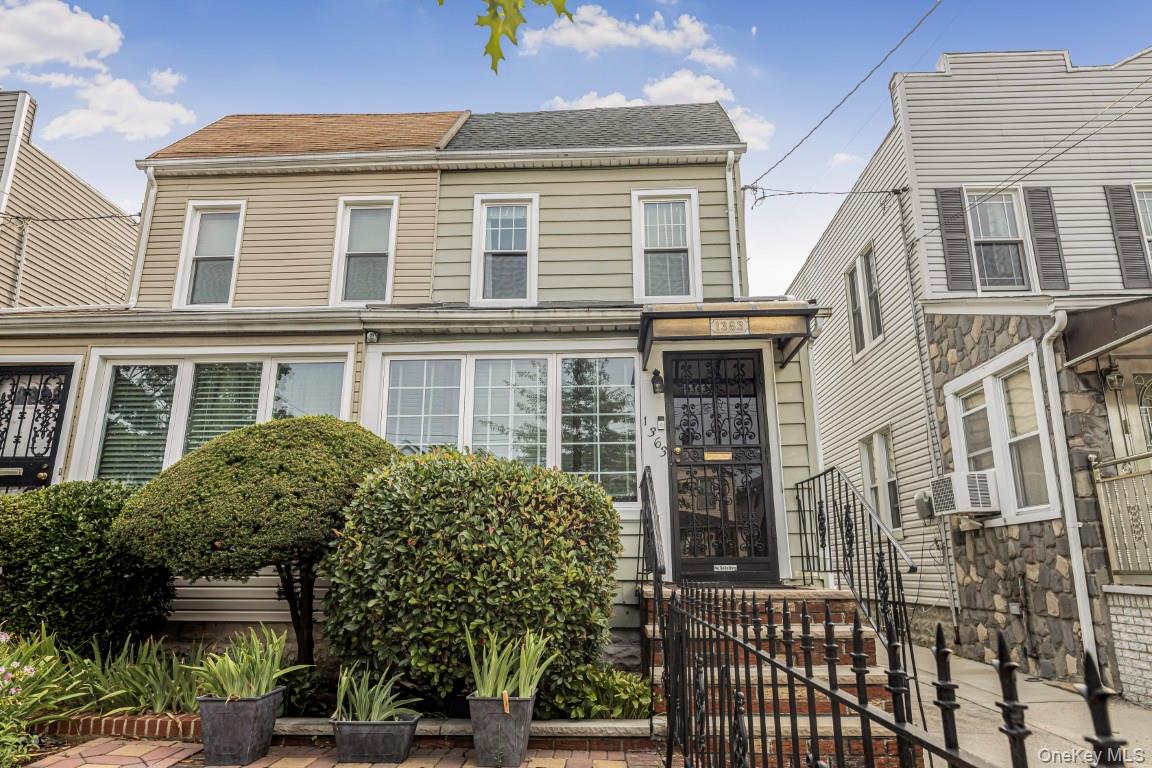 1363 Albany Avenue Property Photo 1