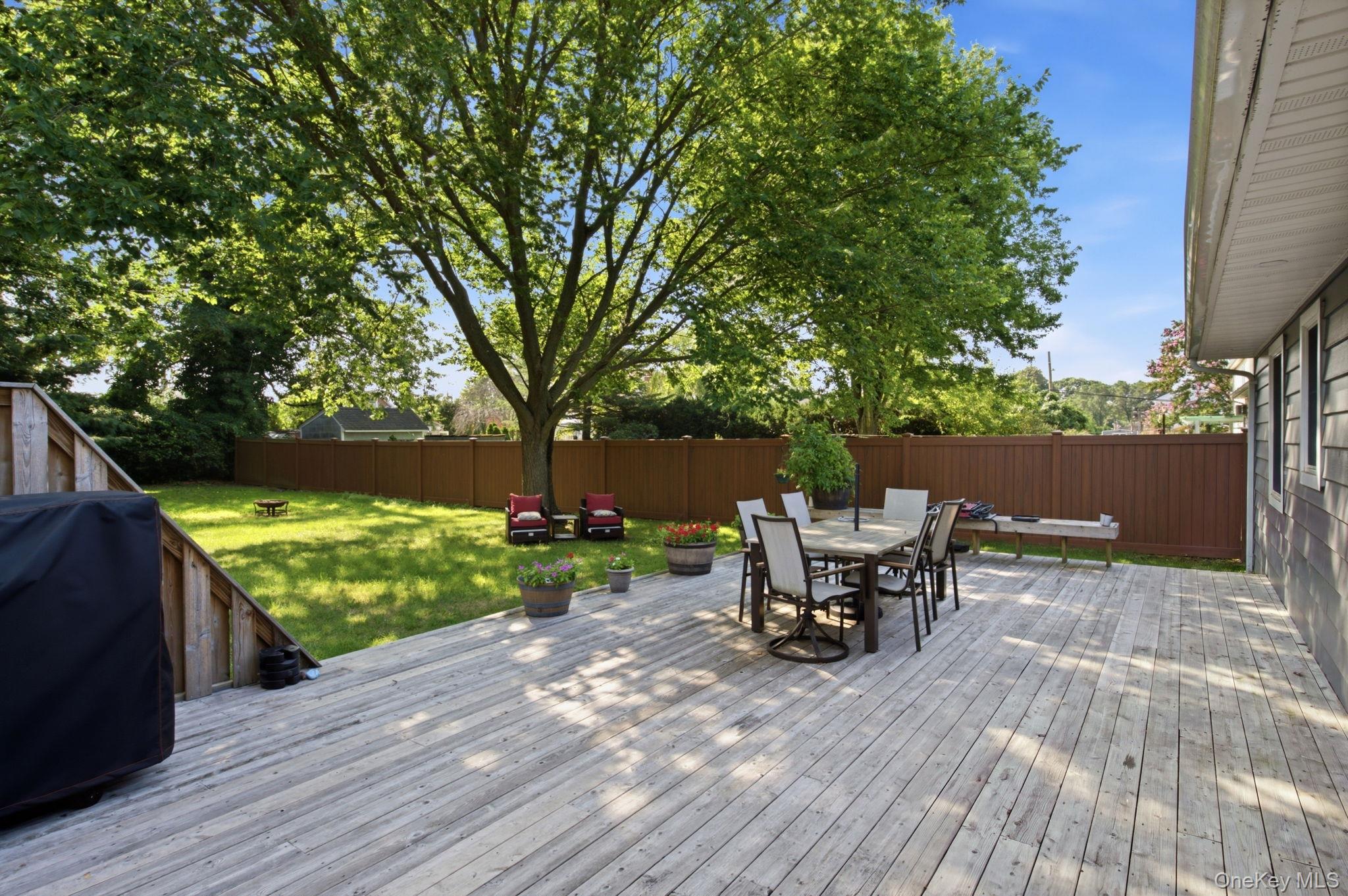 65 Jervis Avenue Property Photo 19