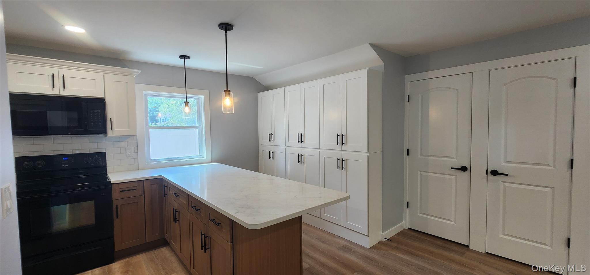 68 Montauk Drive Property Photo 3