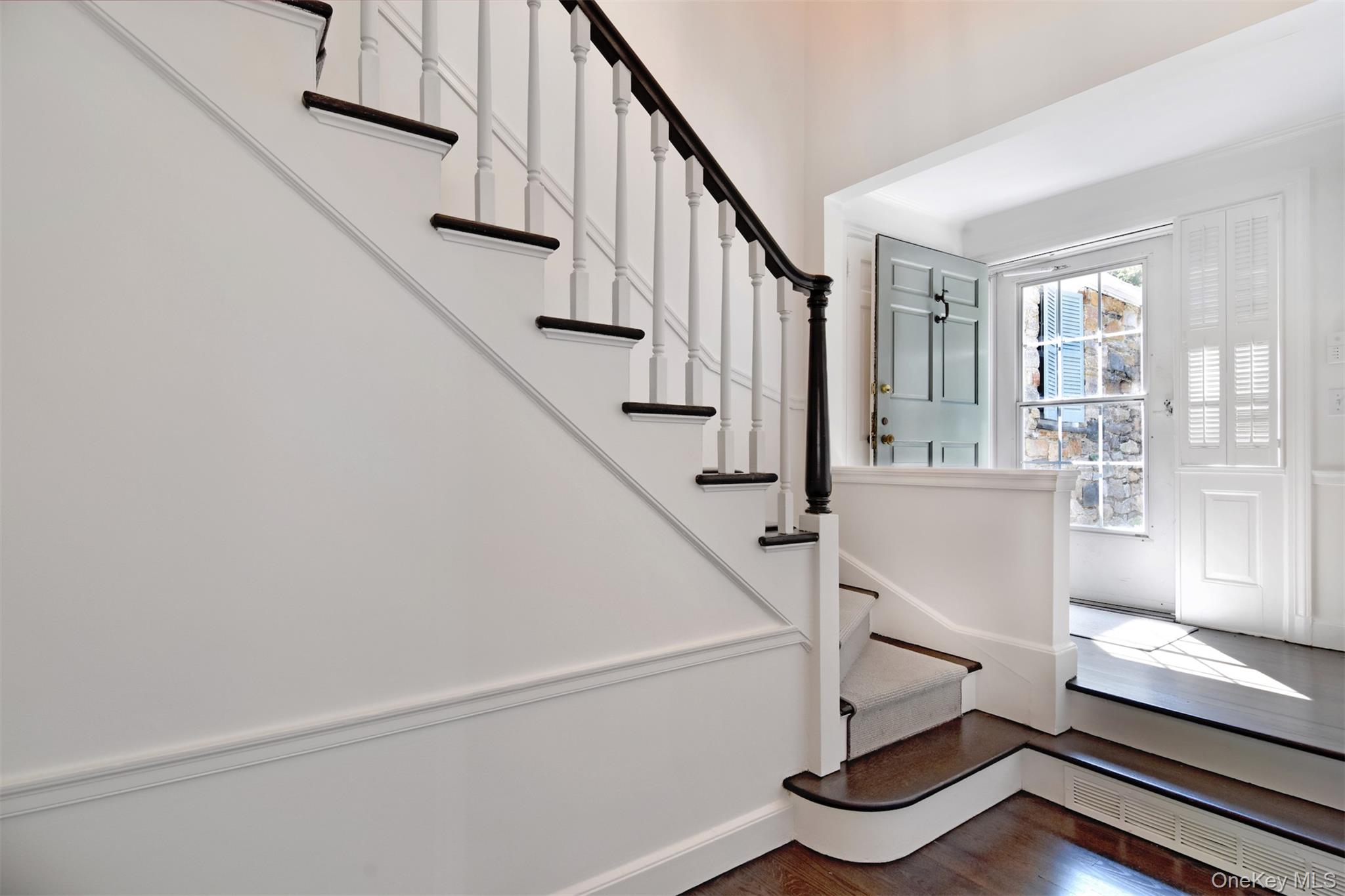 16 Crows Nest Road Property Photo 5