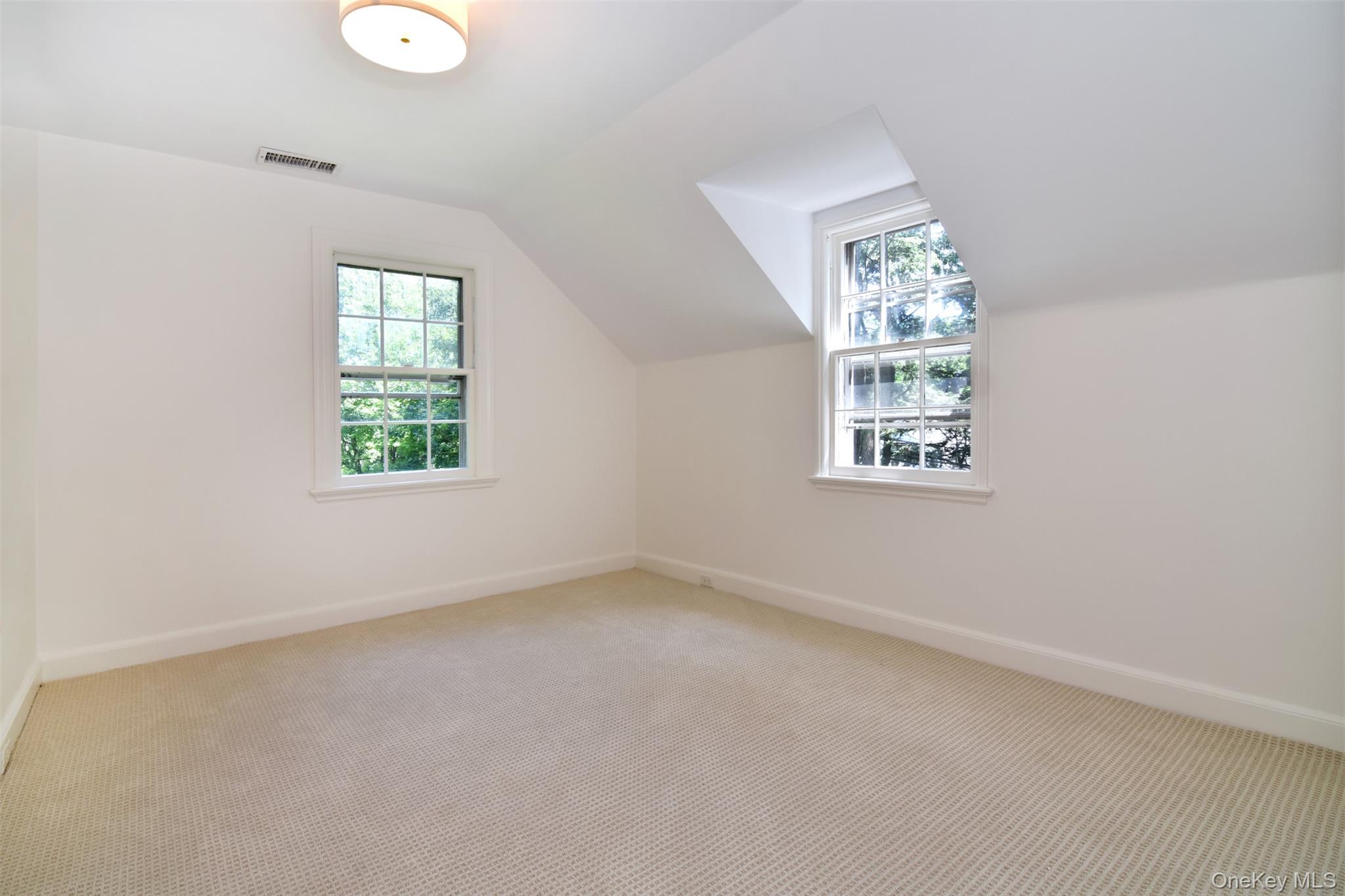 16 Crows Nest Road Property Photo 18