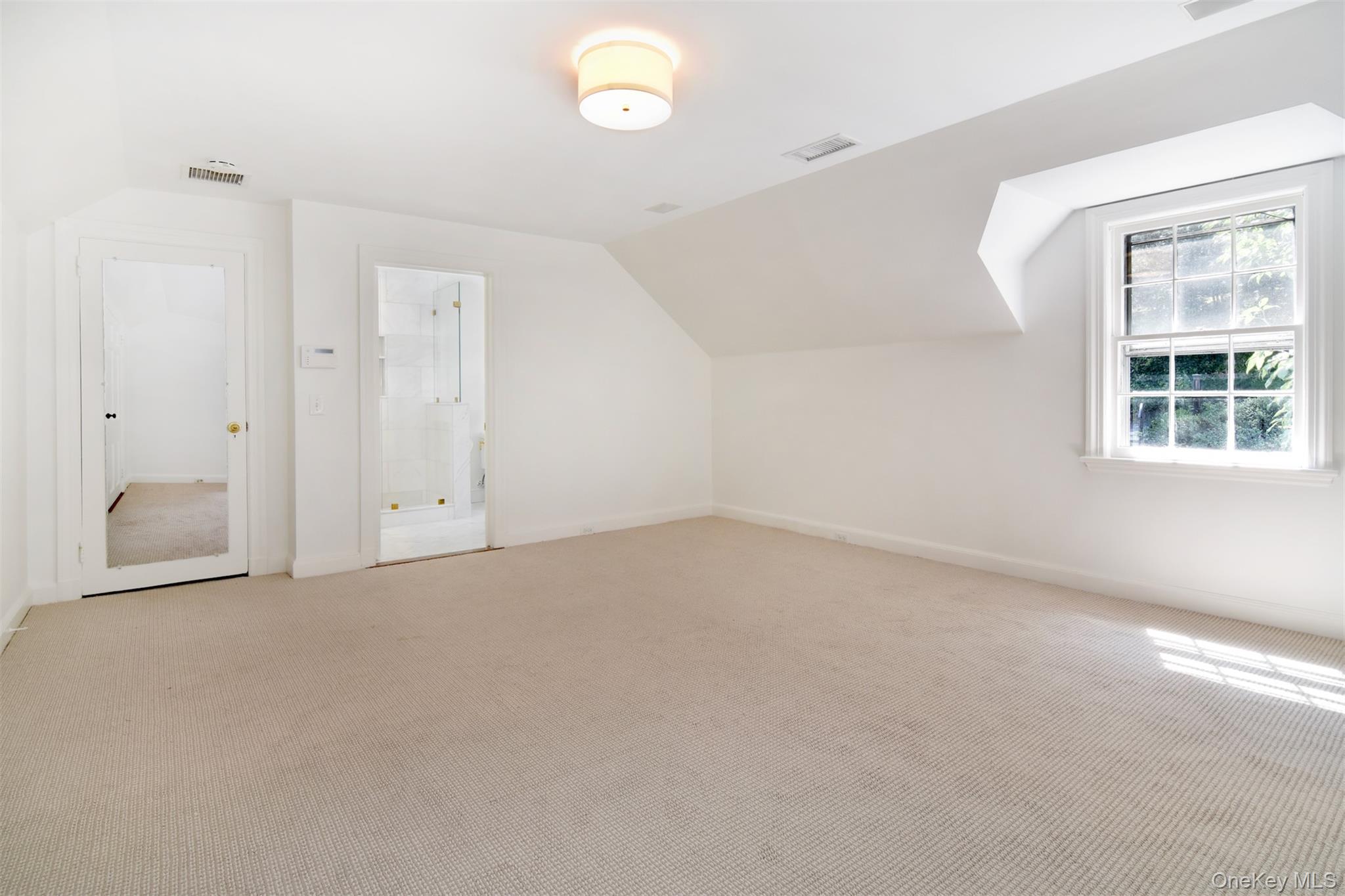 16 Crows Nest Road Property Photo 21