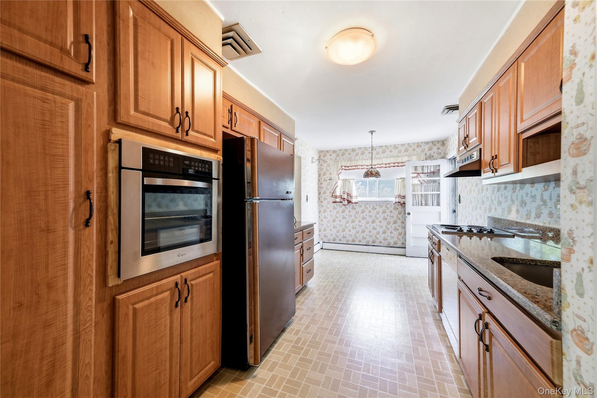 18 Valley Lane Property Photo 10