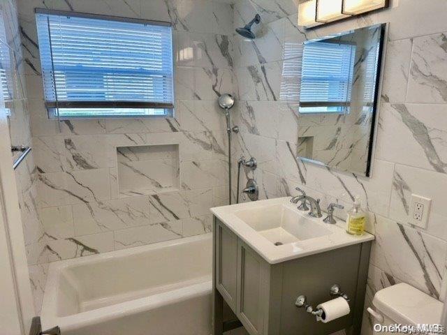 254 E Beech Street Property Photo 5