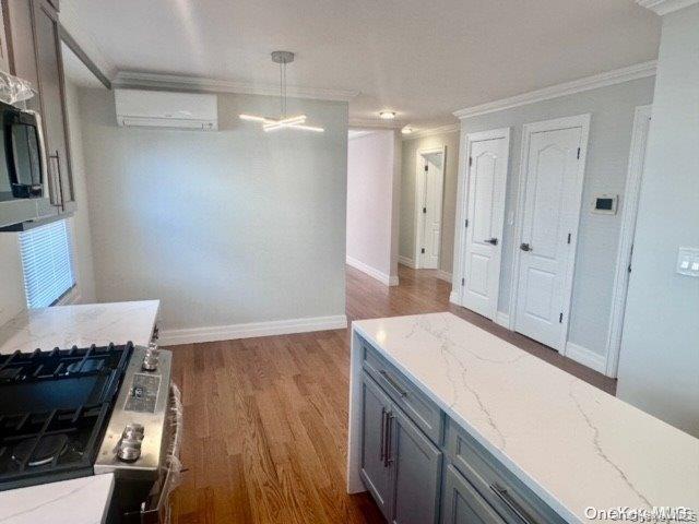 254 E Beech Street Property Photo 19