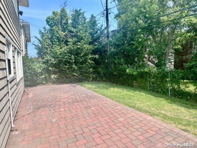 254 E Beech Street Property Photo 23