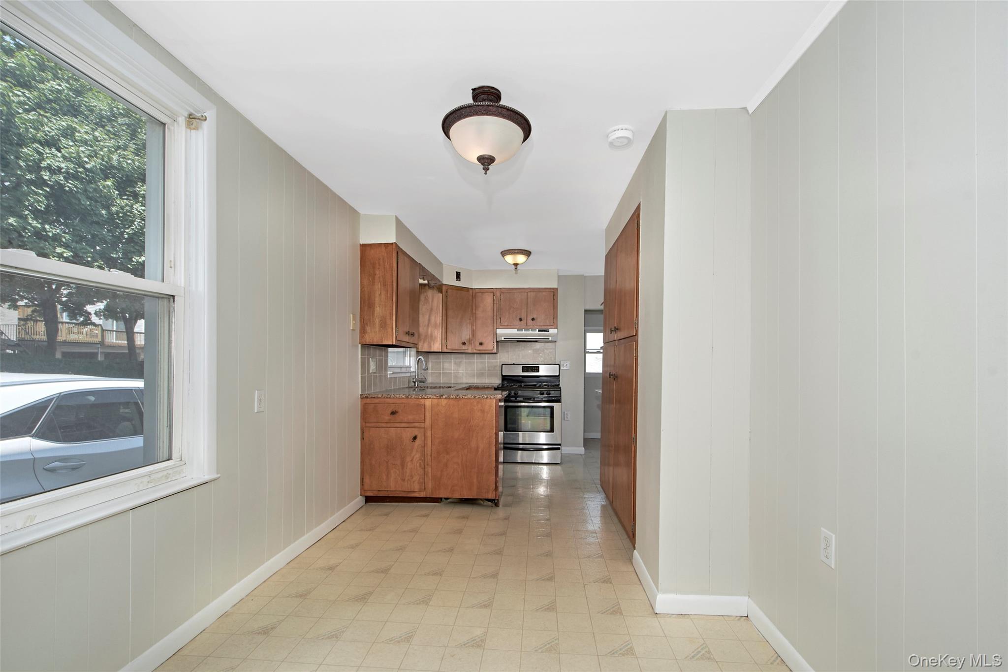63 Thatcher Avenue Property Photo 9