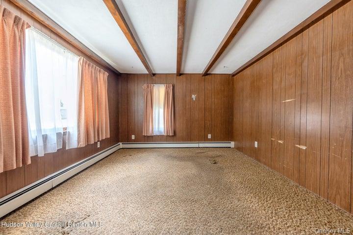 463 Main Street Property Photo 4
