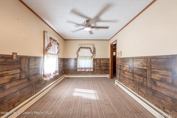 463 Main Street Property Photo 8