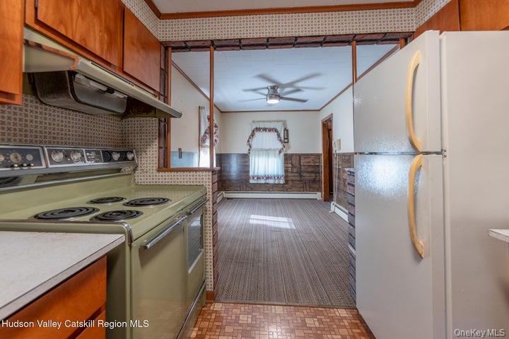 463 Main Street Property Photo 9