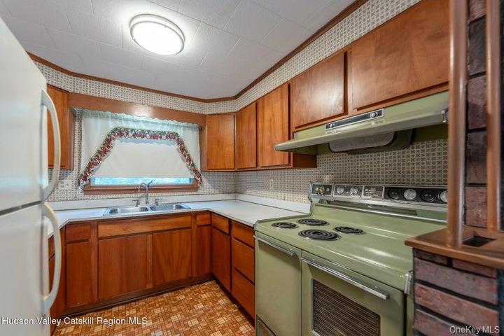 463 Main Street Property Photo 10