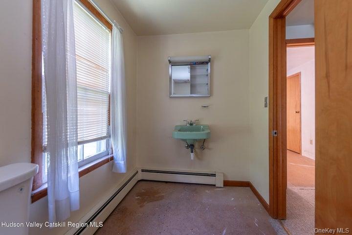 463 Main Street Property Photo 28
