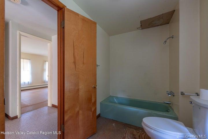 463 Main Street Property Photo 29
