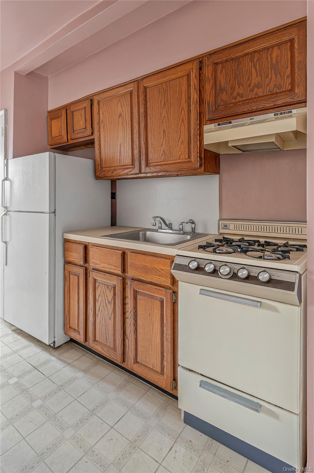 66-92 Selfridge Street 4h Property Photo 3
