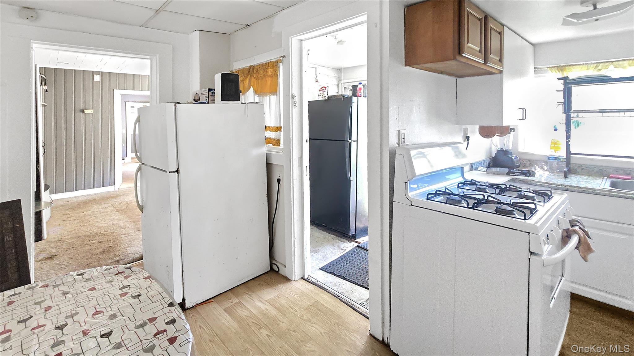 76 Oak Street Property Photo 10