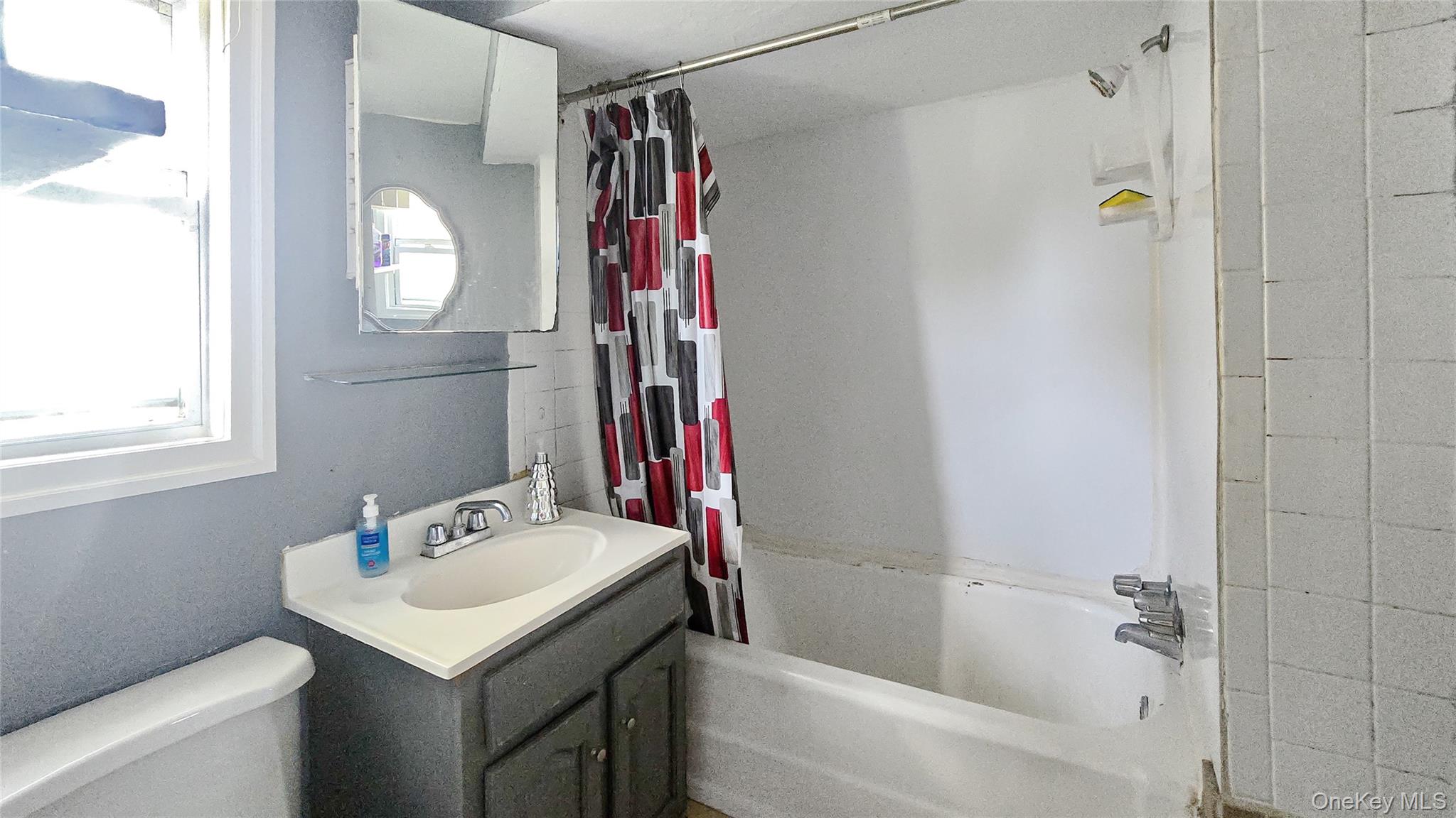 76 Oak Street Property Photo 15