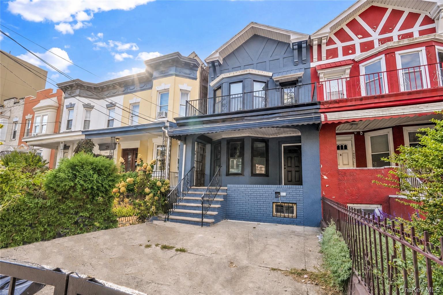 1462 New York Ave Property Photo 1