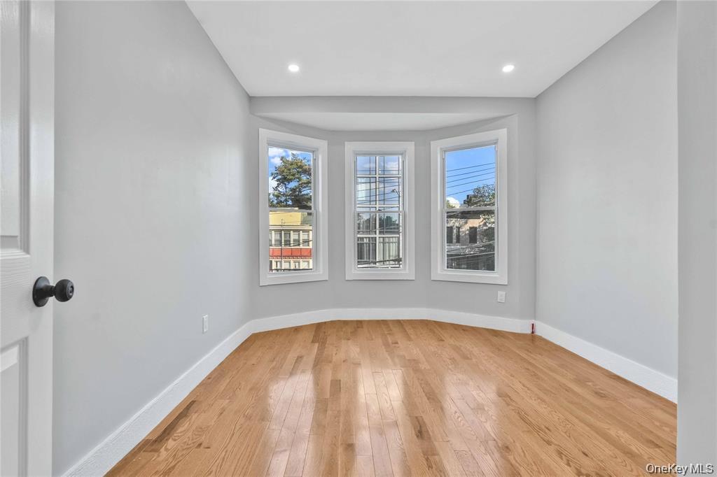 1462 New York Ave Property Photo 12