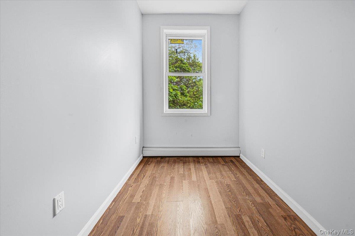 2050 Ryer Avenue Property Photo 16