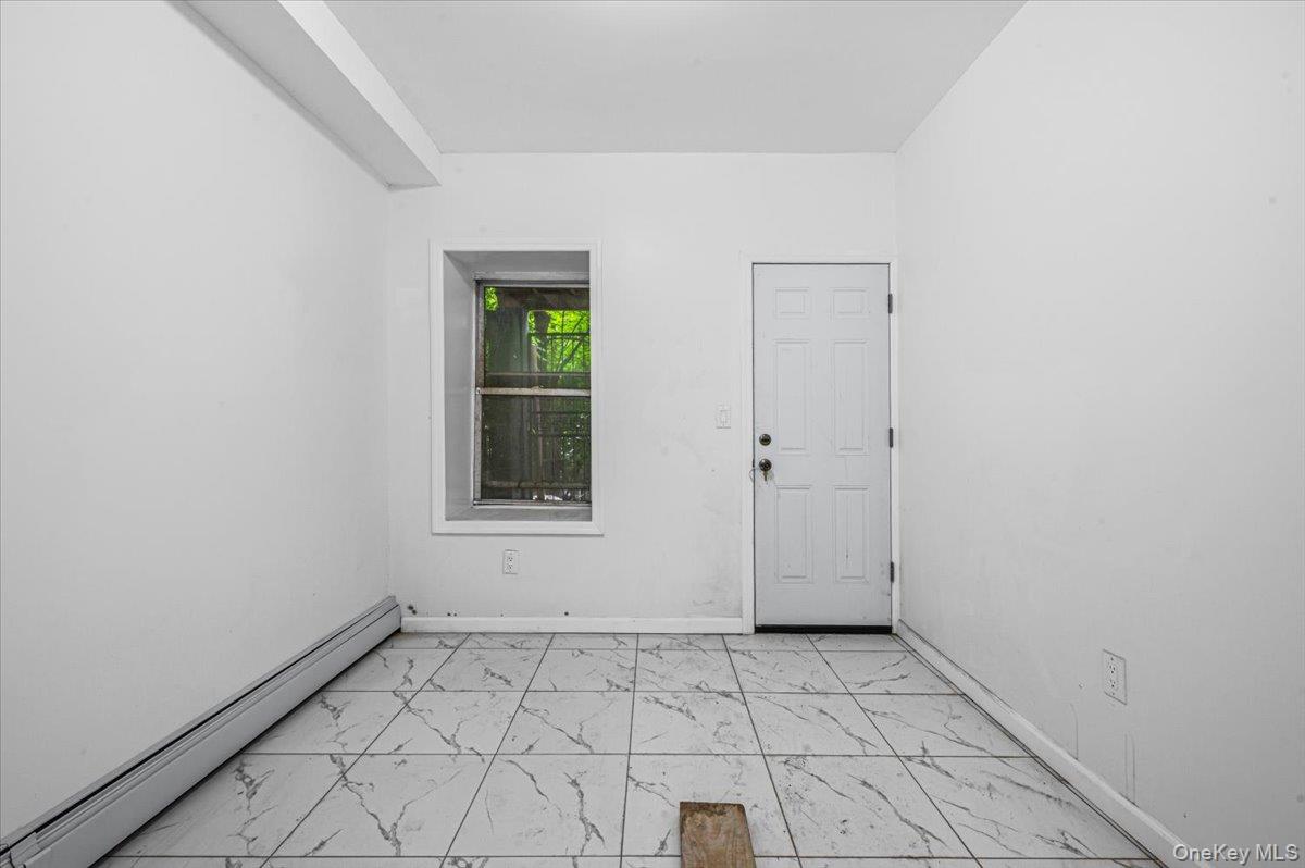 2050 Ryer Avenue Property Photo 24