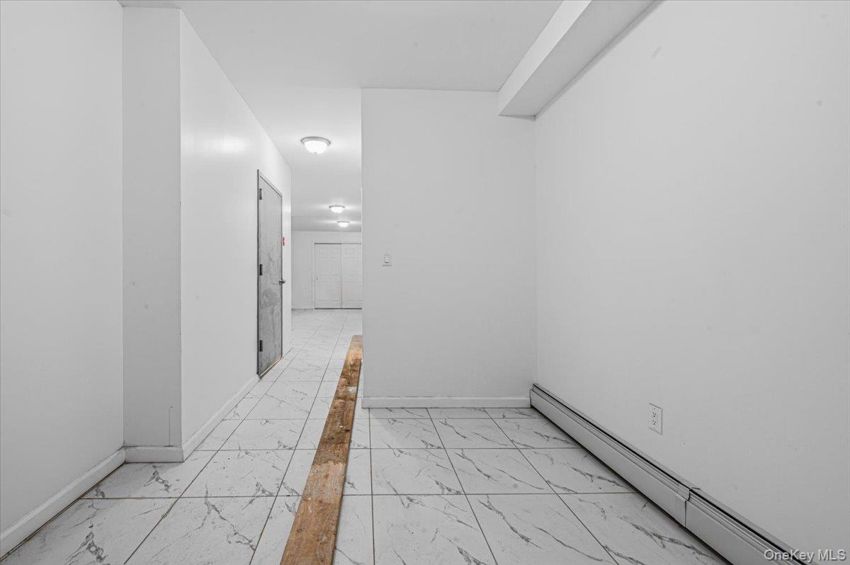 2050 Ryer Avenue Property Photo 25