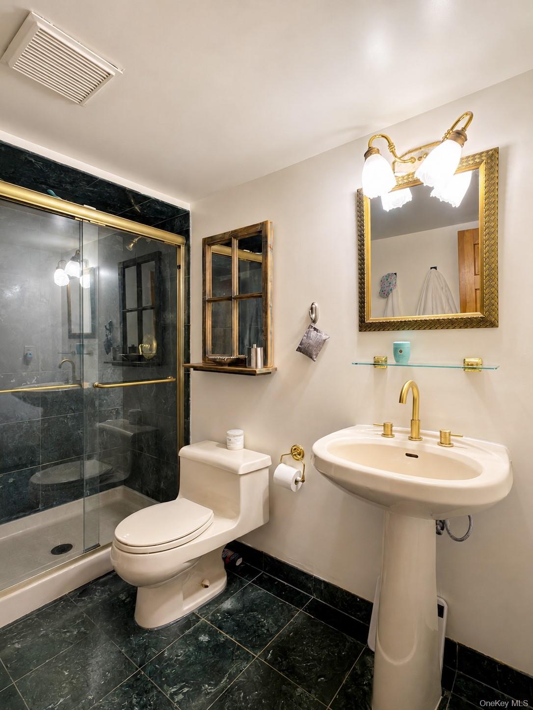 1846 Muttontown Road Property Photo 20