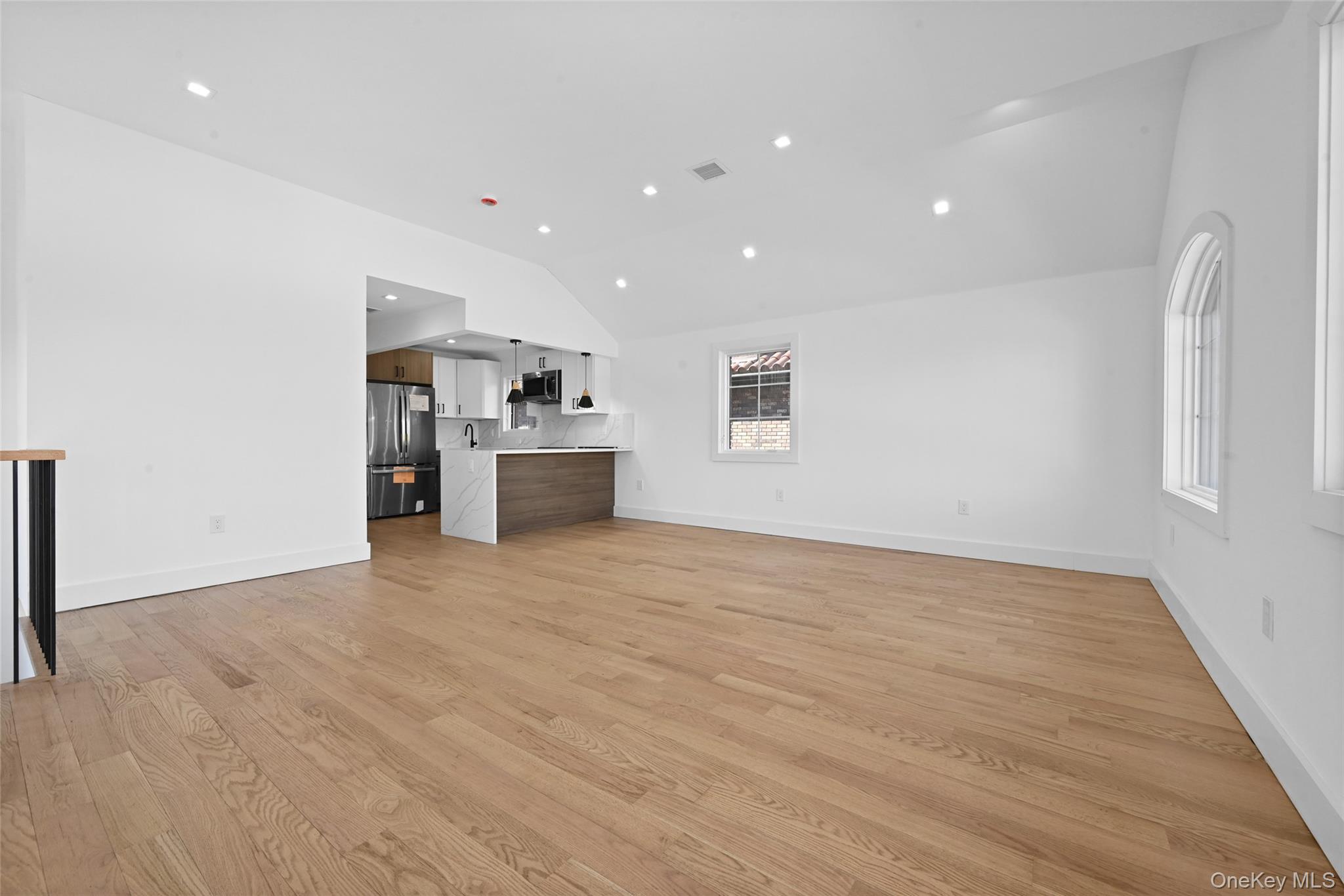 38-40 215 Street Property Photo 11