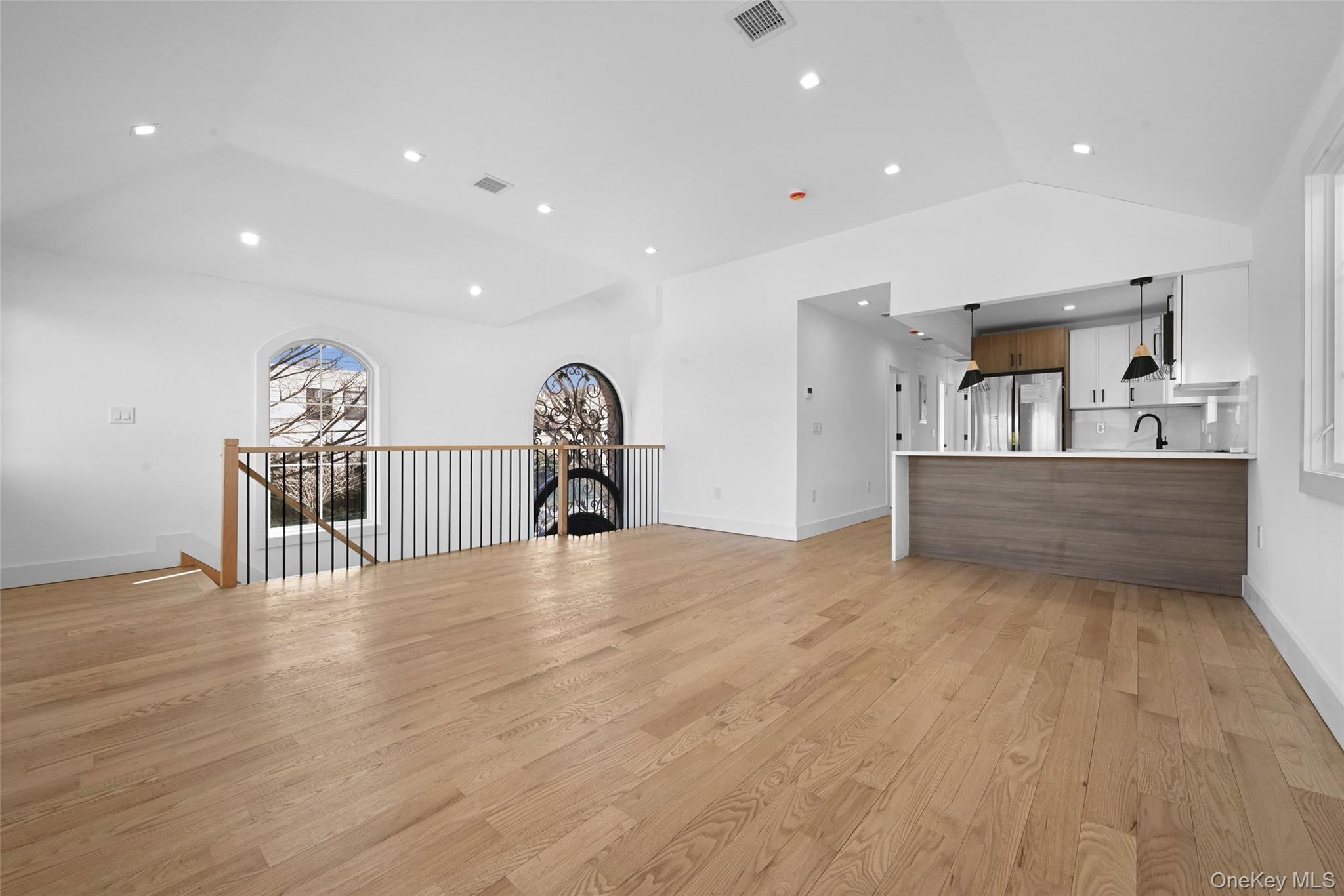 38-40 215 Street Property Photo 13