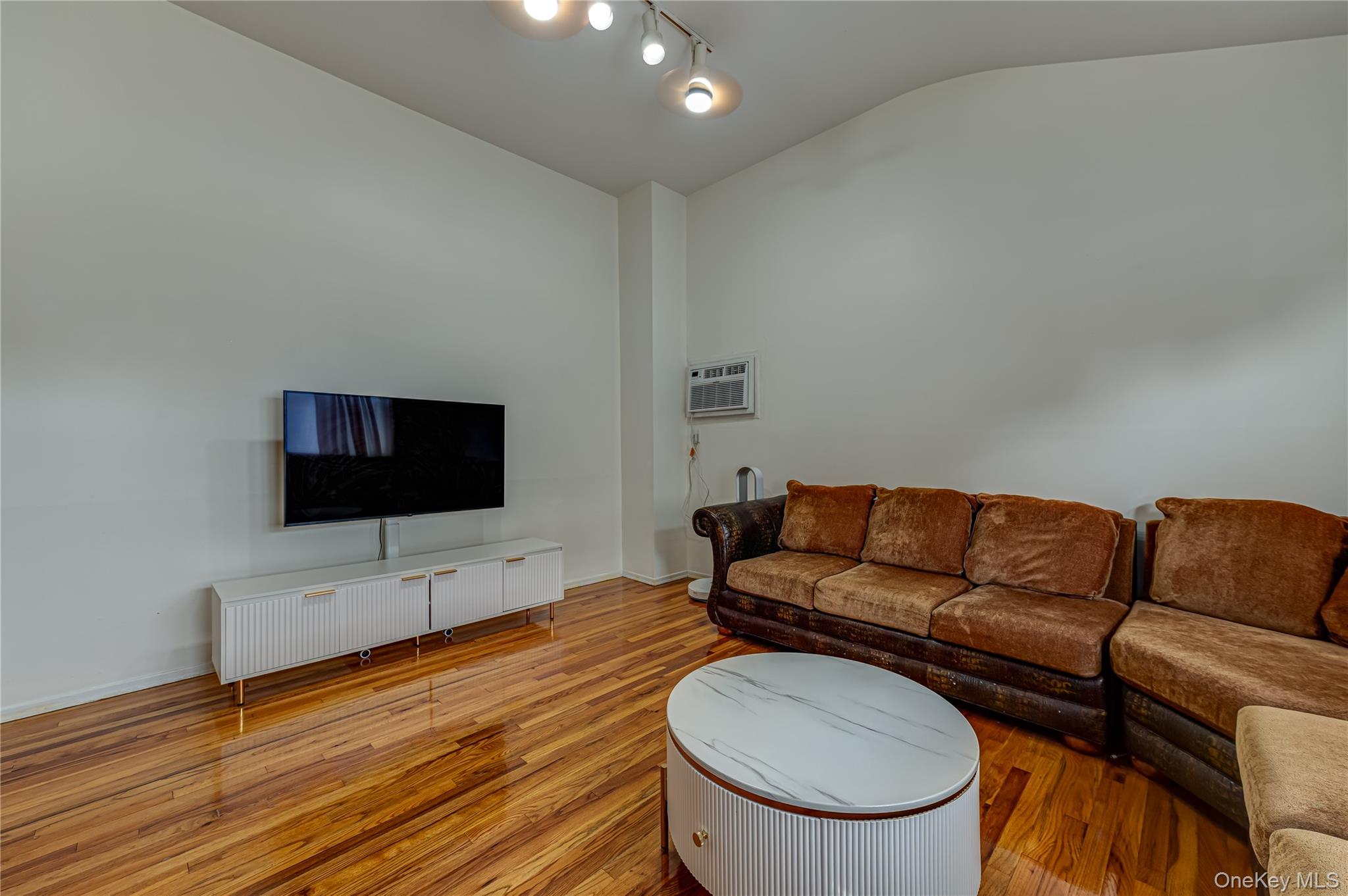 105 Rumford Road Property Photo 8