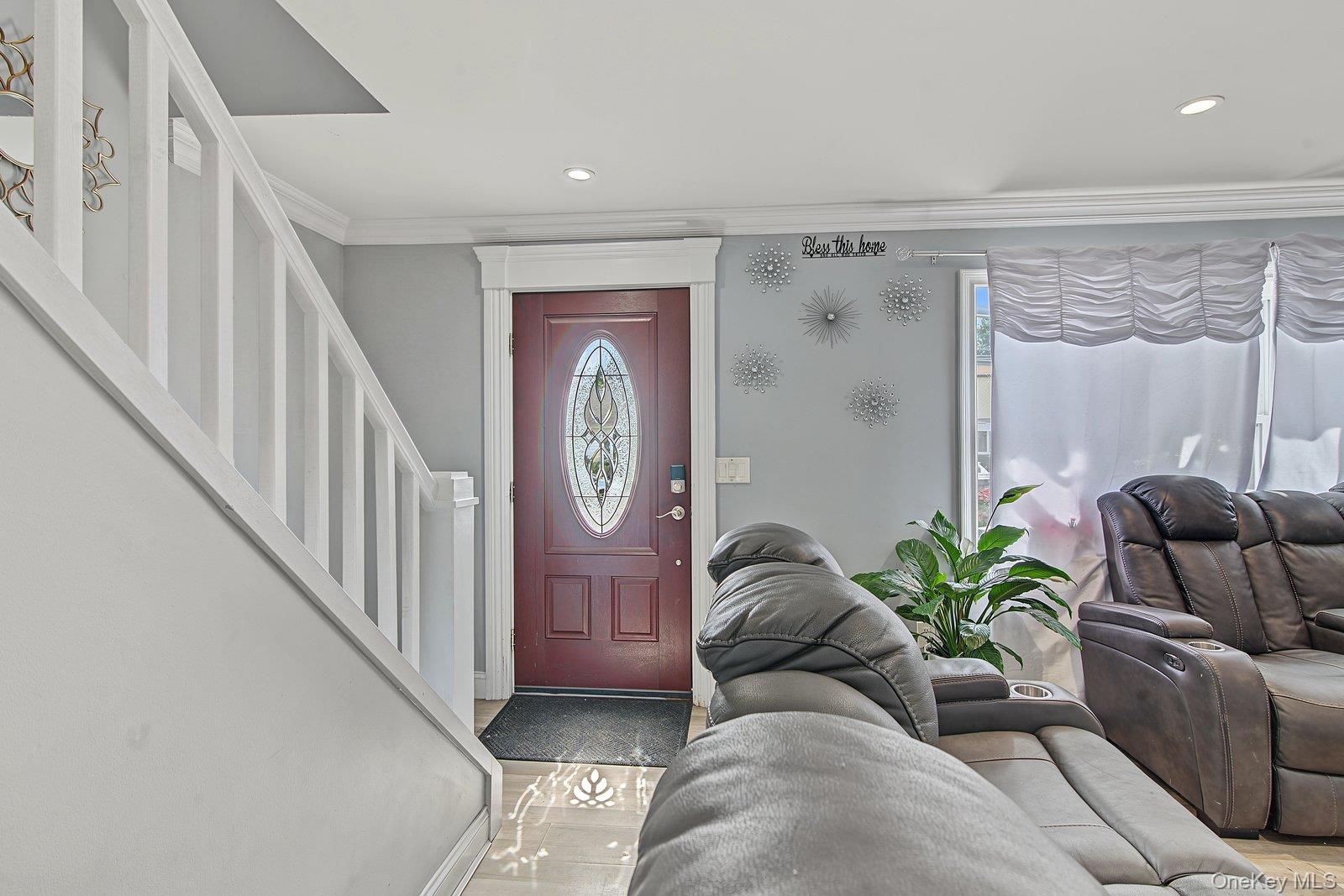 95 E Booker Avenue Property Photo 3