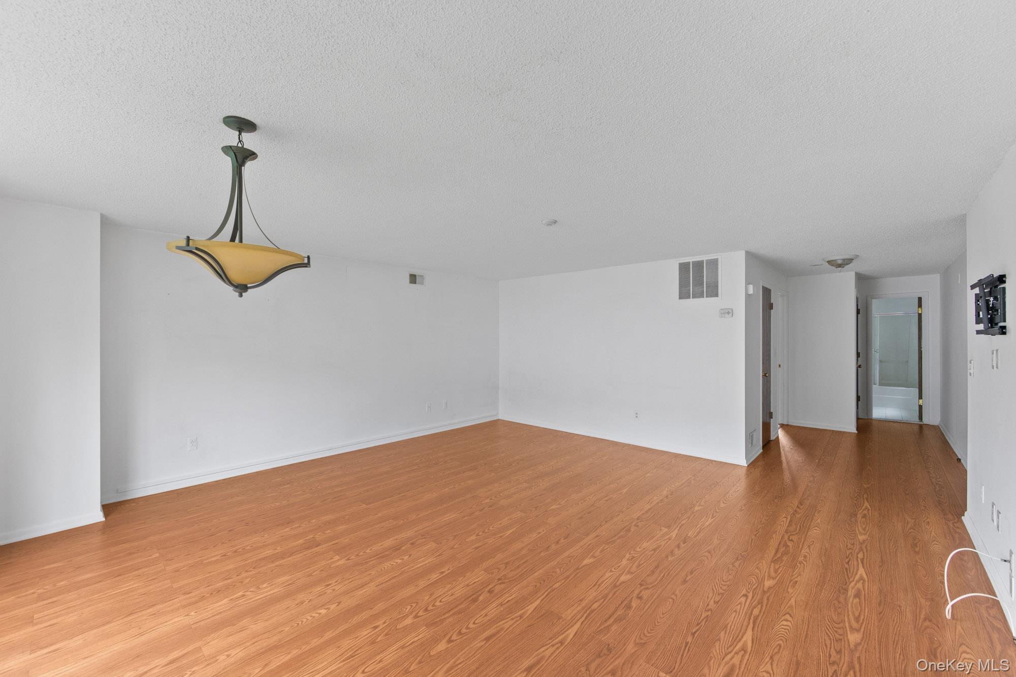 5 Kings Court Property Photo 14