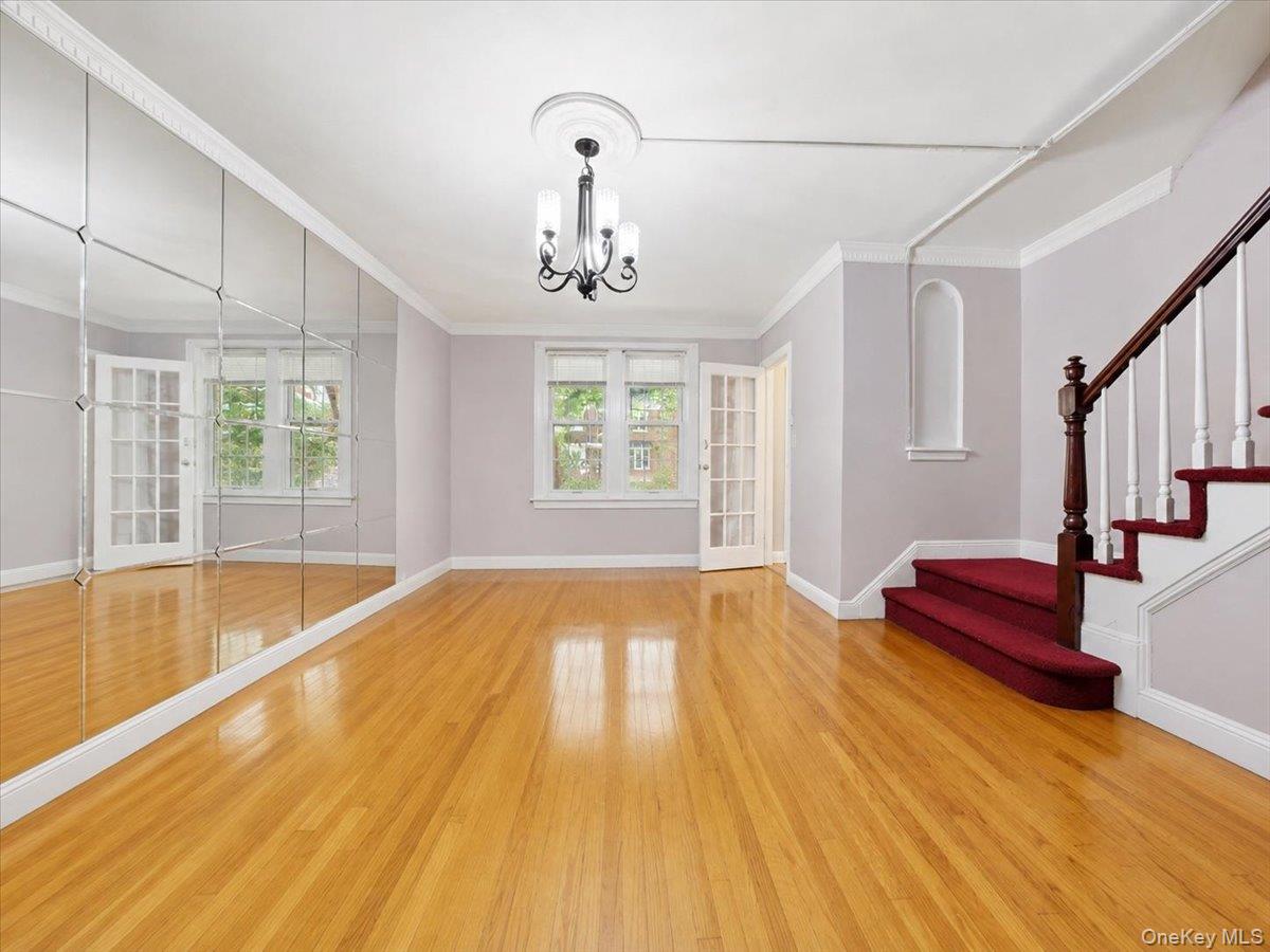937 Duncan Street Property Photo 3