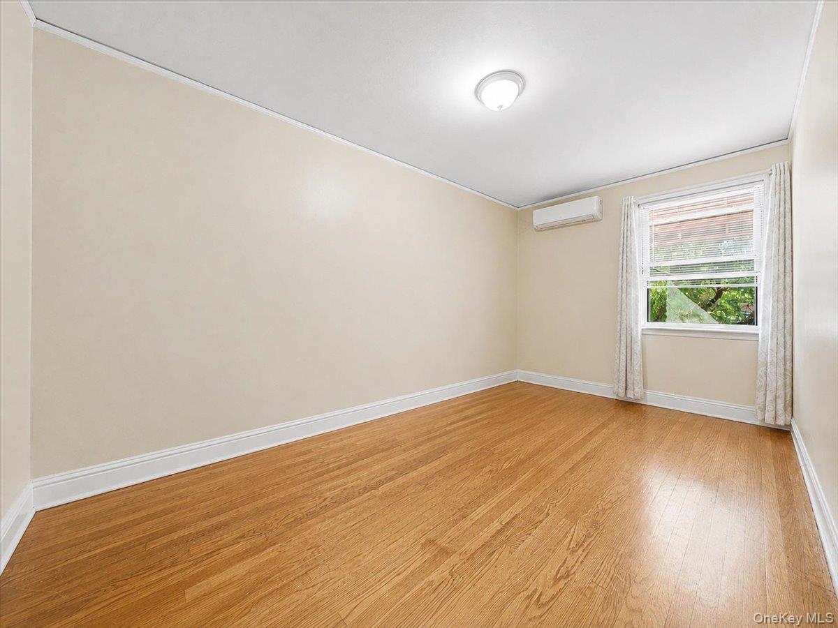 937 Duncan Street Property Photo 14