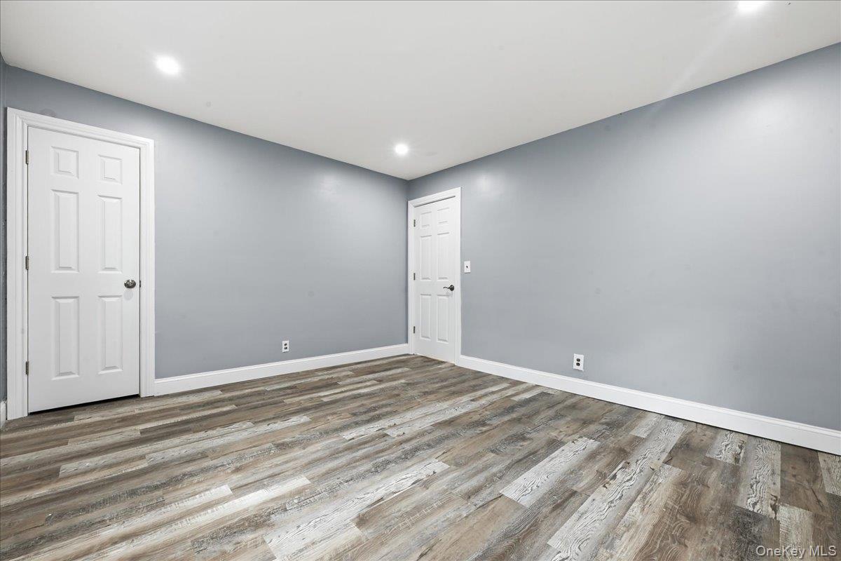 415 Leonard Boulevard Property Photo 17
